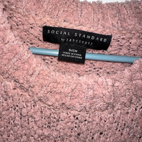 Social Standard - Popcorn Sweater - Picture 2 of 3